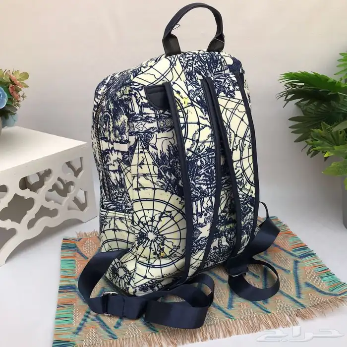 دبل كارتير اساور شنط درجه اولى شنط مدرسه شوزات مدرسه سبورت 62