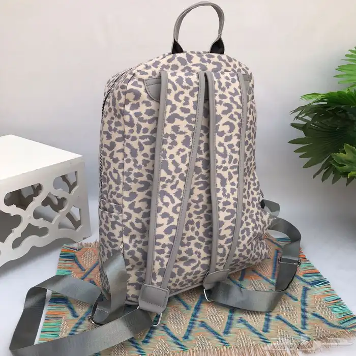 دبل كارتير اساور شنط درجه اولى شنط مدرسه شوزات مدرسه سبورت 66