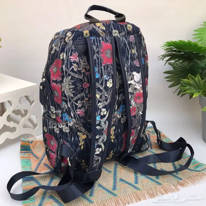 دبل كارتير اساور شنط درجه اولى شنط مدرسه شوزات مدرسه سبورت 59