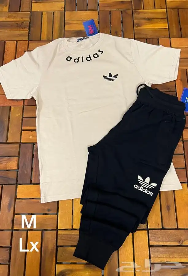 ملابس رجاليه اطقم بسعر الجمله 4