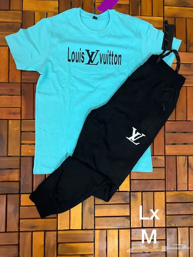 ملابس رجاليه اطقم بسعر الجمله 12