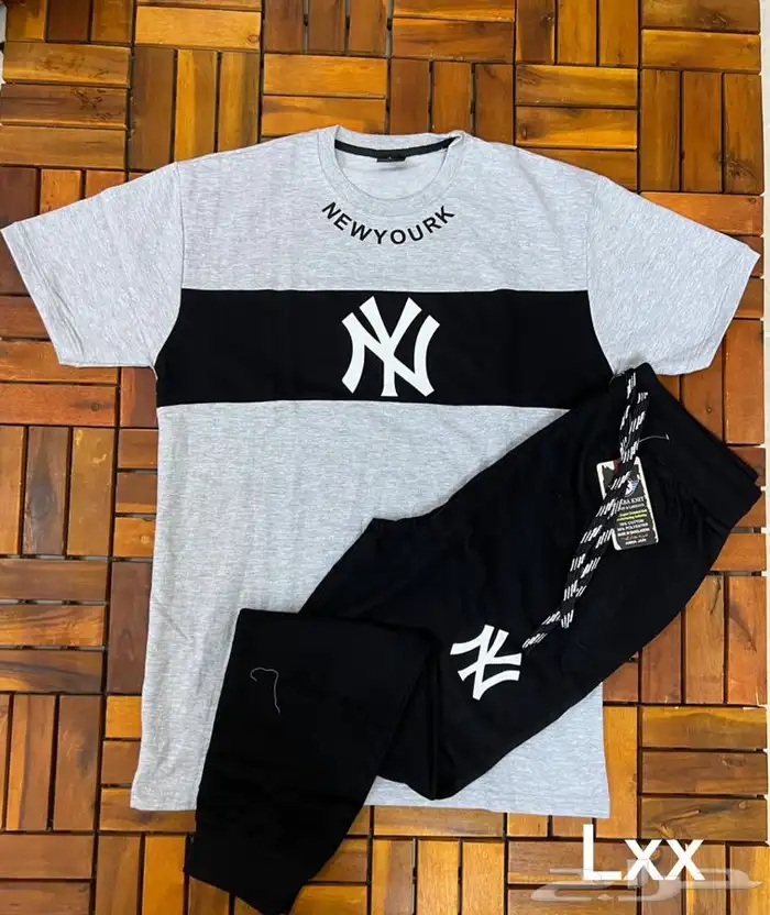 ملابس رجاليه اطقم بسعر الجمله 23