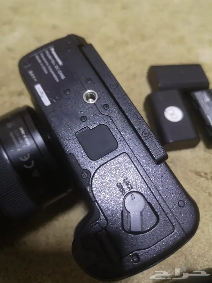 للبيع كاميرا PANASONIC GH5s و3 بطاريات وعدستي 1