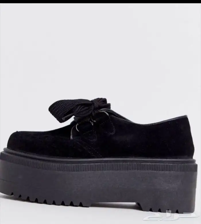 جزمة نسائية جديدة غير مستخدمه 2