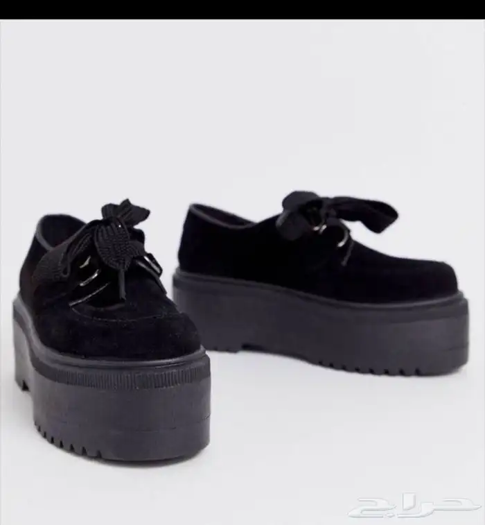 جزمة نسائية جديدة غير مستخدمه 1