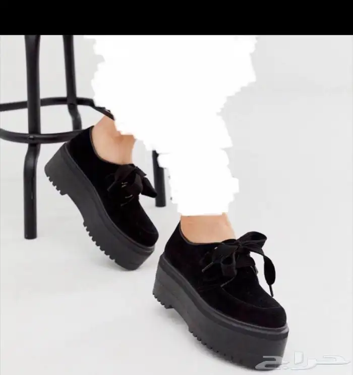 جزمة نسائية جديدة غير مستخدمه 0