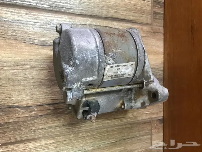 للبيع قطع غيار تويوتا هايلوكس موديل 1998 0