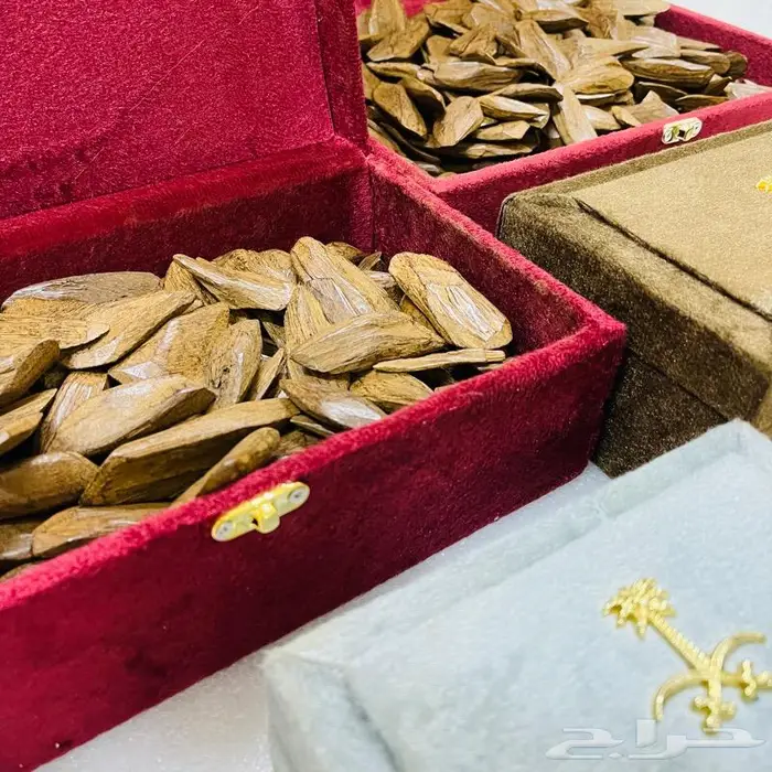 عود بخور فاخر وبأسعار الجملة 3