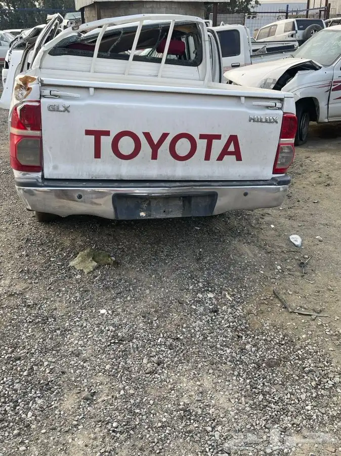 هايلكس 2014 لبيع قطع غيارها 5