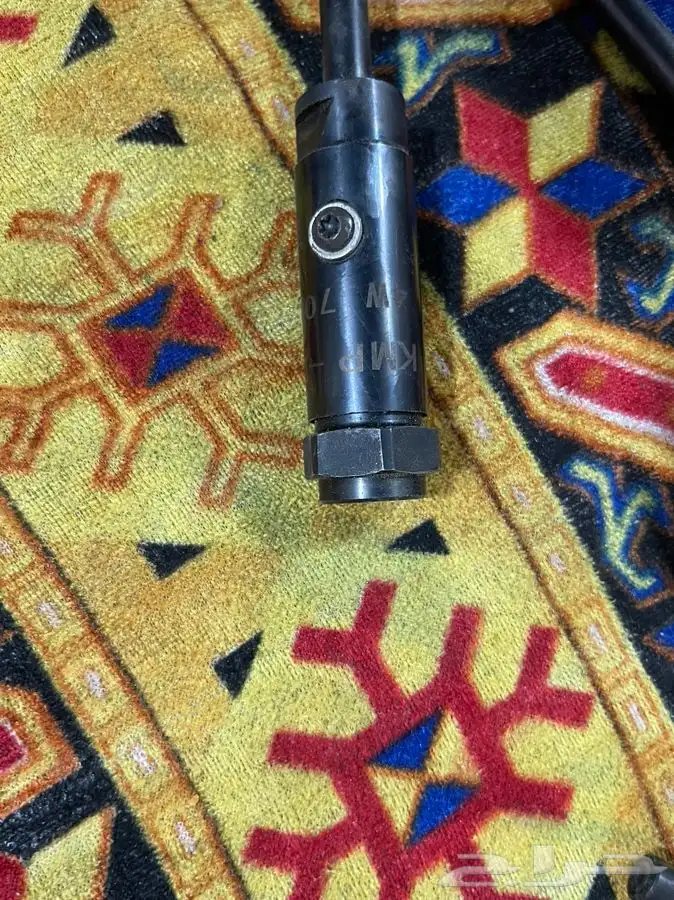 للبيع طرمبة ديزل مع بخاخات ماكينة كتربلر مقاس 3406 2