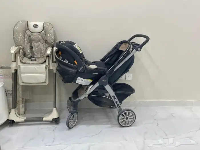 عربة أطفال ماركة شيكو وكرسي أطفال ماركة شيكو 2