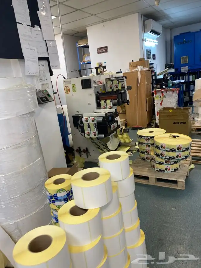 طباعة رول ستيكر وملصقات 2