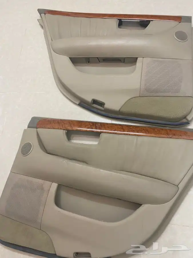 للبيع اطباق بيبان اللون بيج 1