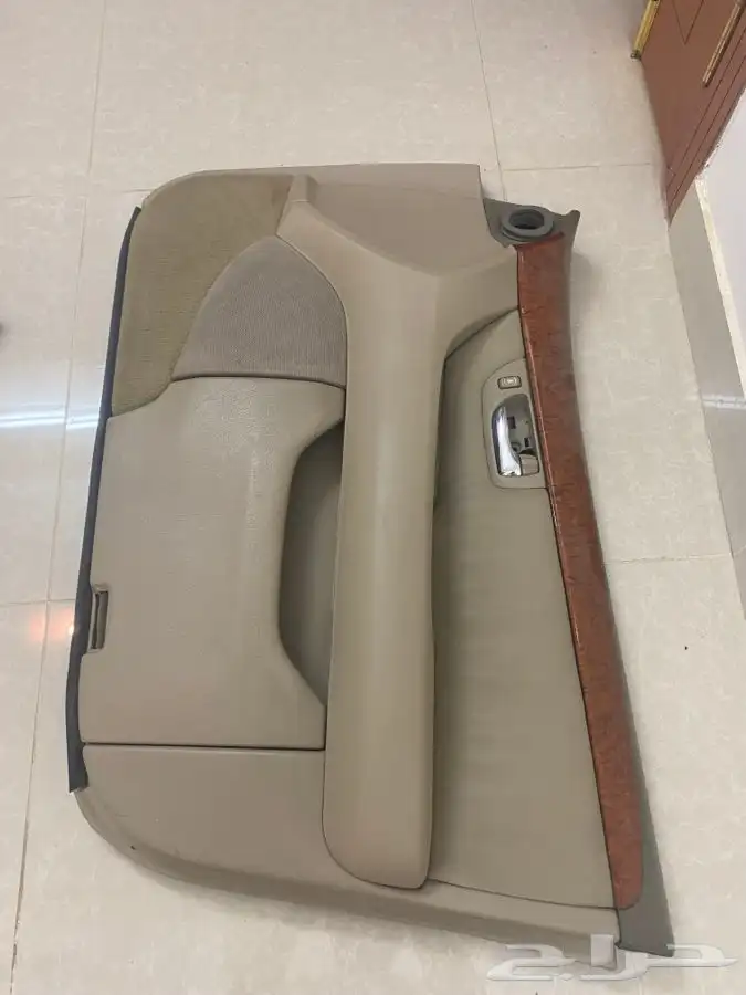 للبيع اطباق بيبان اللون بيج 0