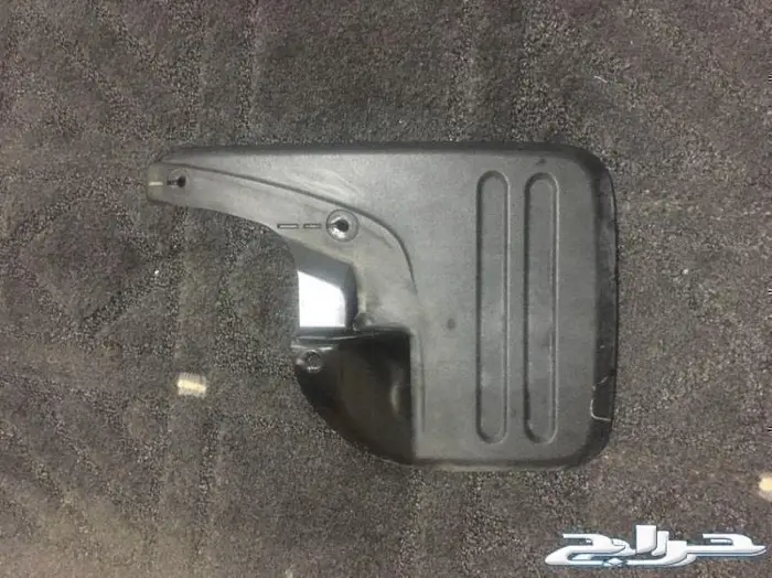 للبيع قطع غيار تويوتا هايلوكس موديل 2015 4