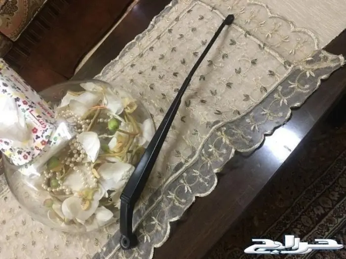 للبيع قطع غيار تويوتا هايلوكس موديل 2015 5