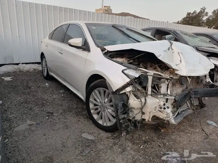 افالون 2013 تشليح قطع غيار افالون 2