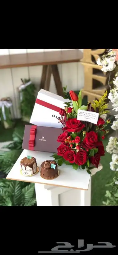 مندوب هدايا وورد توصيل طلبات قطع غيار طلبات 13