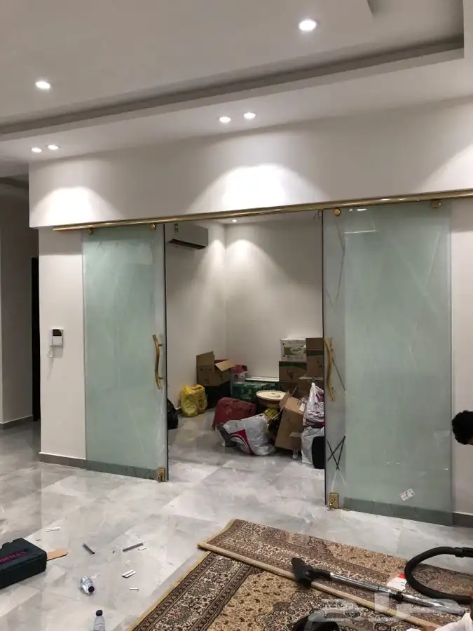 ديكورات ومرايات وزجاج سيكوريت 12