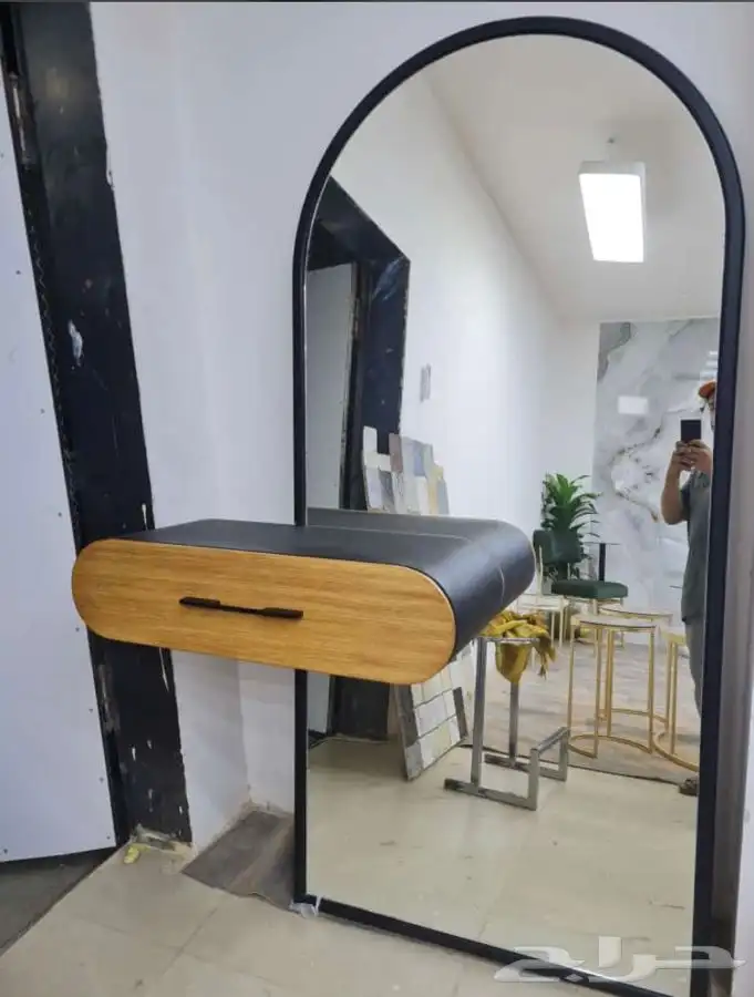 ورشه تفصيل طاولات بوفيات مداخل مرايات 3