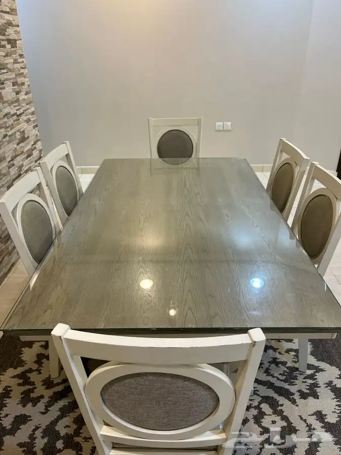 طاولة طعام 0