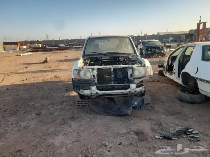 للبيع قطع غيار متسوبيشي 2002 2