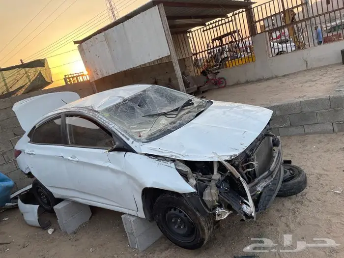 يتوفر قطع غيار اكسنت 2016 0