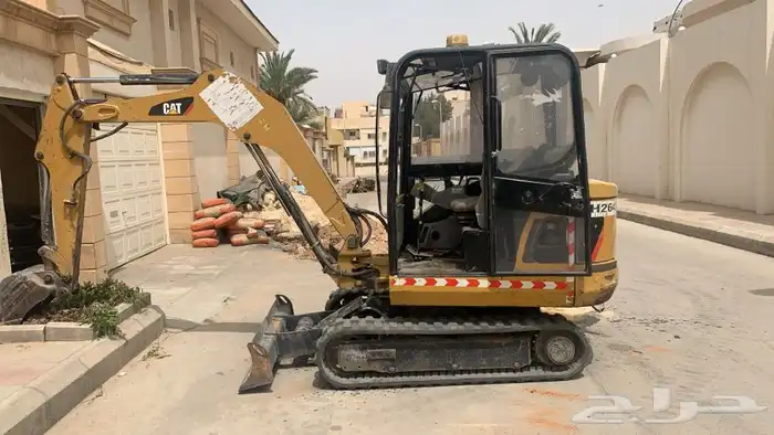تأجير معدات بكلينات صغيره وبوبكاتات جنزير وبوبكات عادي 30