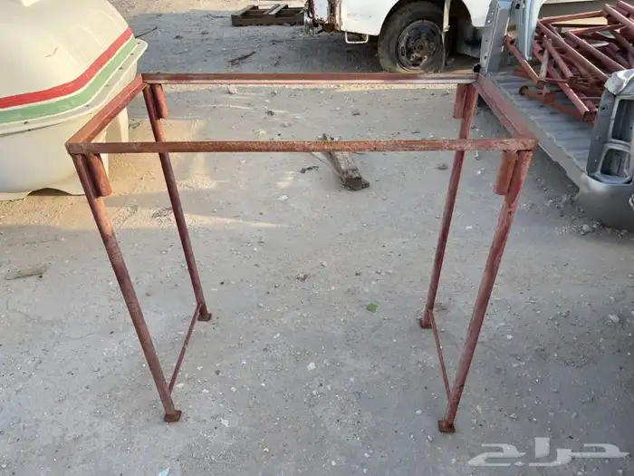 طاولات حديد 1