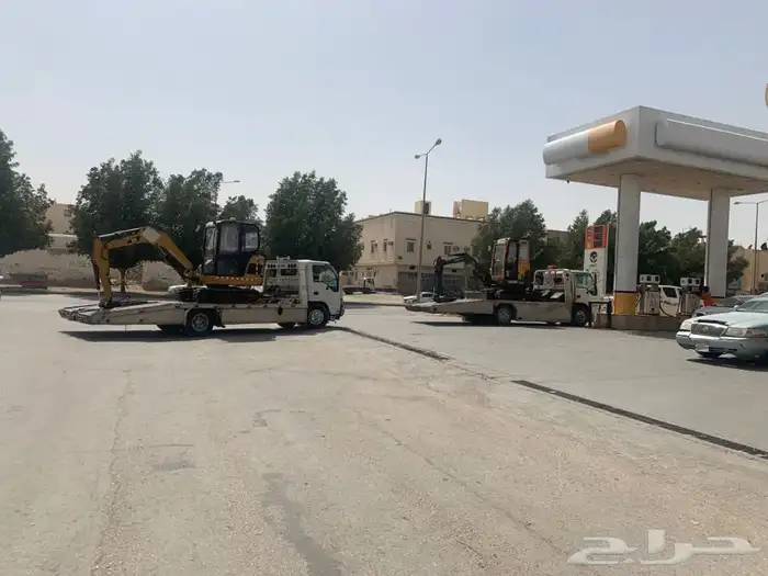 تأجير معدات بكلينات صغيره وبوبكاتات جنزير وبوبكات عادي 35