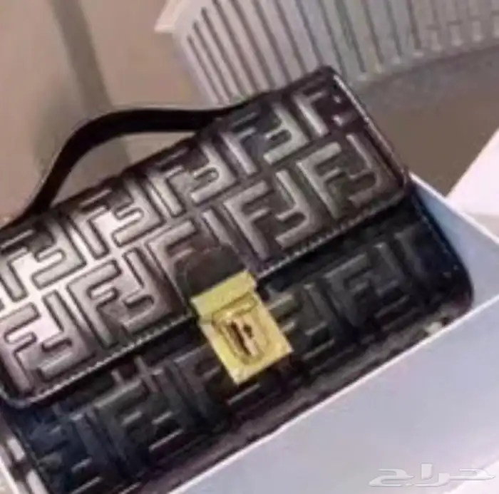 شنط. جملة. صاحب المحلات وصاحب الموقع الكتروني م 61
