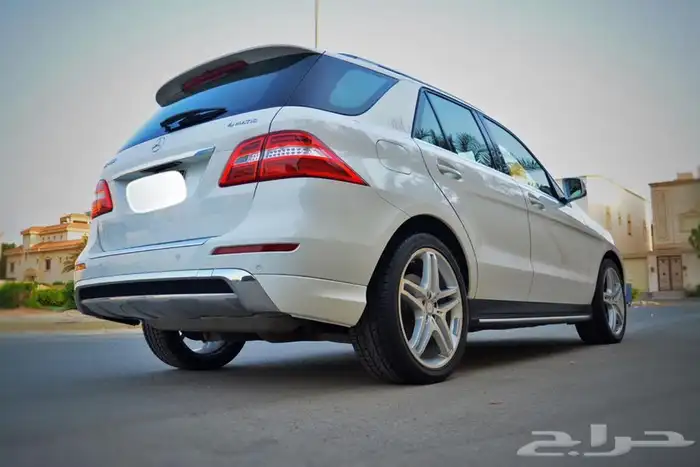 مرسيدس ML400موديل 2015 بحاله الوكاله بدون حوادث 6