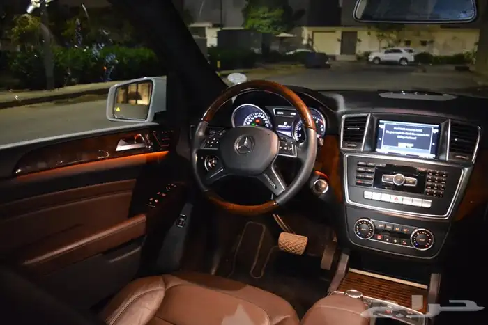مرسيدس ML400موديل 2015 بحاله الوكاله بدون حوادث 54
