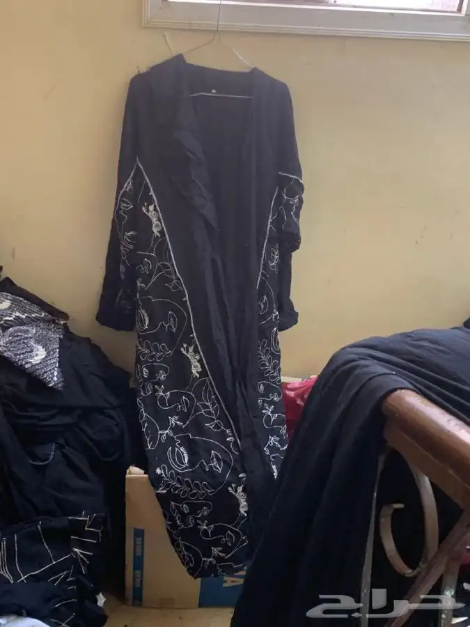 عبايات مستعملة فخمة درجة ممتازة 0