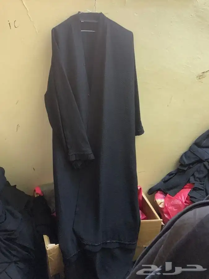 عبايات مستعملة فخمة درجة ممتازة 46