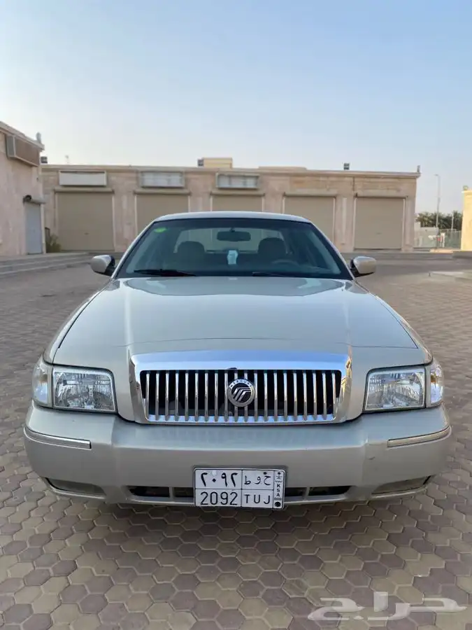 جراند ماركيز 2010 .. تم البيع .. 0