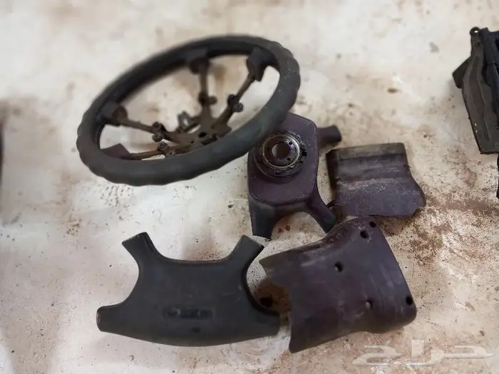 قطع غيار كراسيدا 95 ديكور وبعض القطع 6