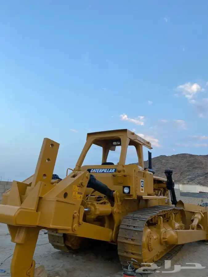 للبيع بلدوزر D8K نظيف جدا ماشاء الله أخو الجديد 4