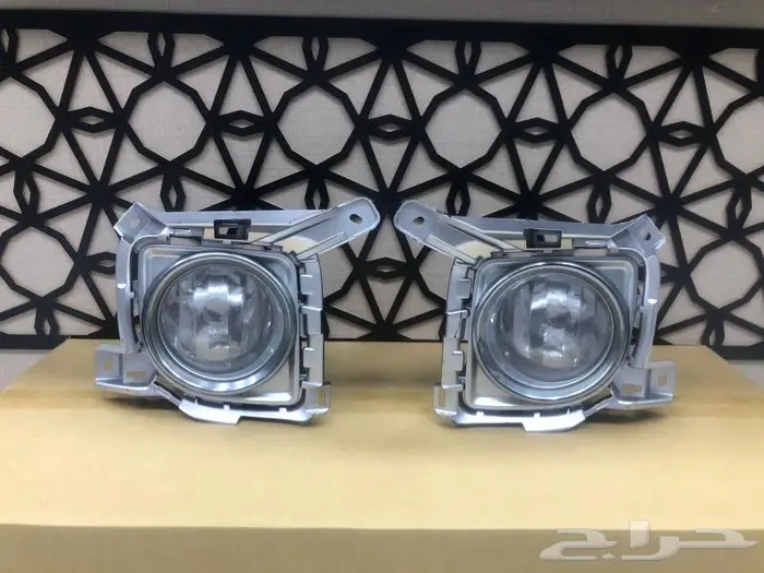 طقم كشافات لاندكروزر 2015 3