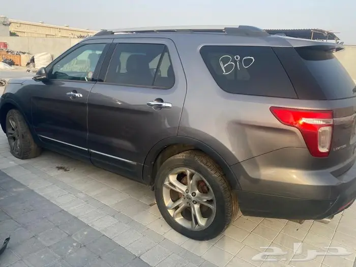 2014 فورد اكسبلورر قطع غيار فقط فل ليمتد 3