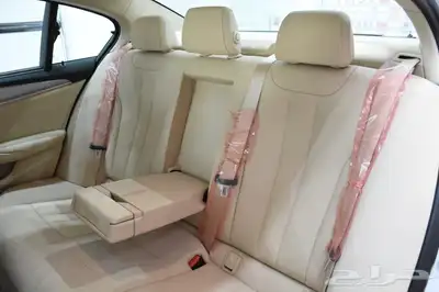 بي ام دبليو 520 لكشري موديل2020اصفار 48