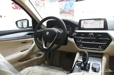 بي ام دبليو 520 لكشري موديل2020اصفار 35