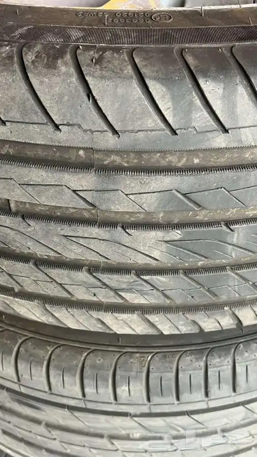 جنوط BMW الفئة السادسة اصلية مع كفراتها 5