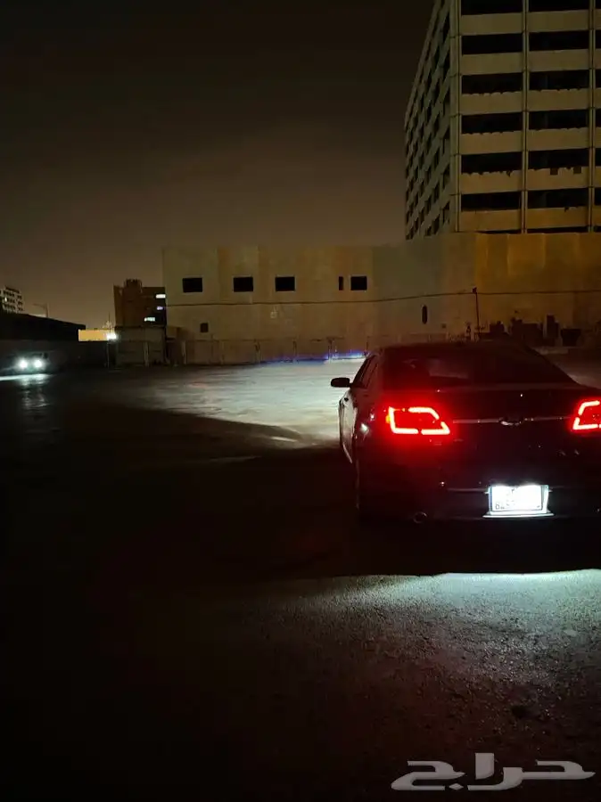 متخصصون في كل ما يخص أنارات السيارات عدسات زينون وكاله ليد 6