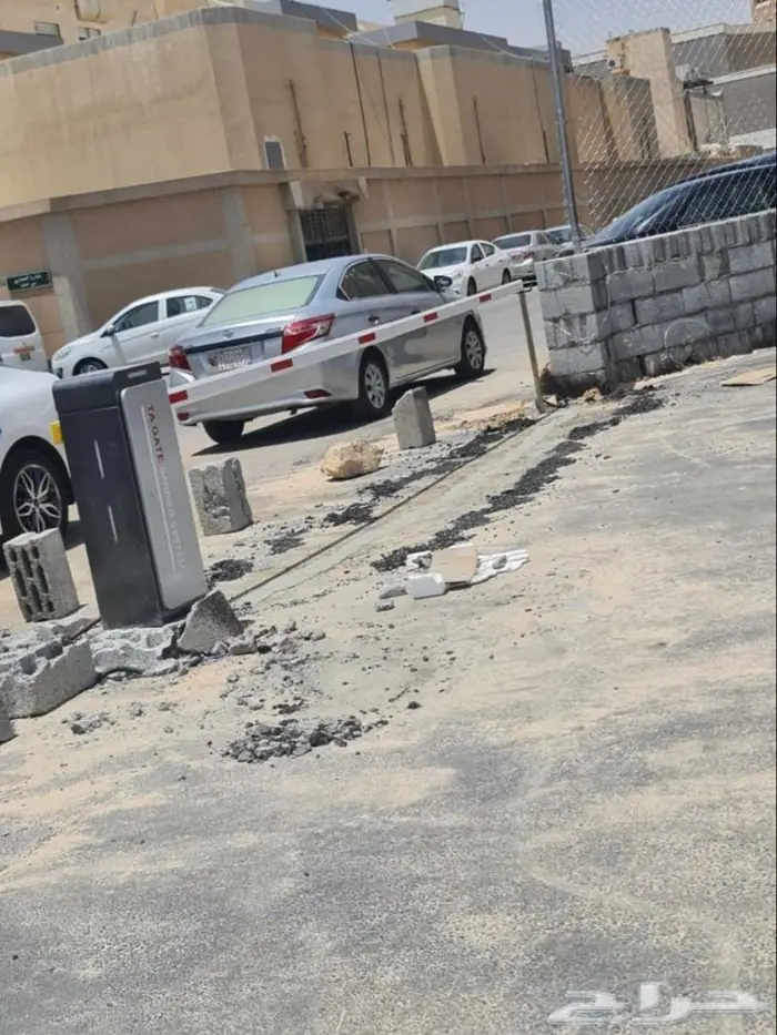 بوابات مواقف السيارات بذراع - بوابات الافراد 9