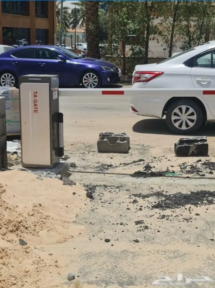 بوابات مواقف السيارات بذراع - بوابات الافراد 11