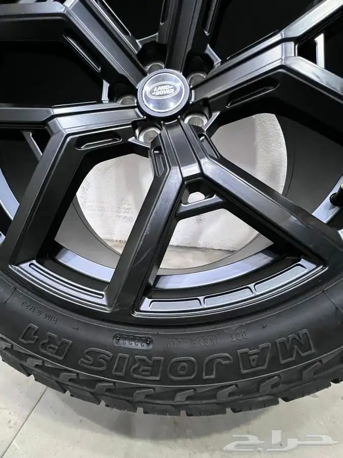 جنوط ديفندر 2022 اكس 12