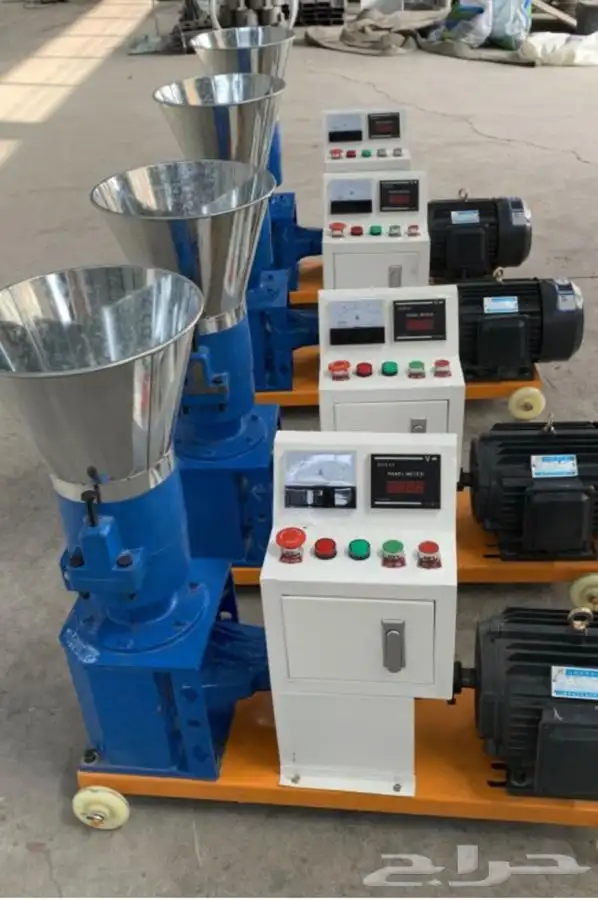 مكبس الاعلاف المطور 1