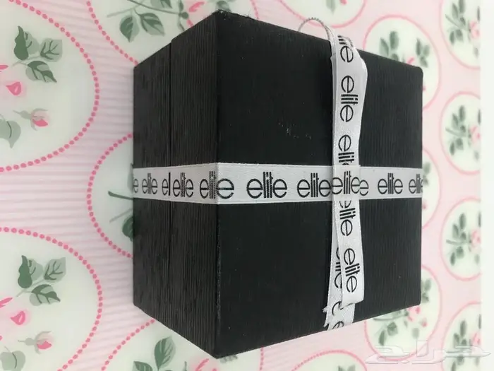 ساعة شبابيه مع سواره ماركة ايلي 3