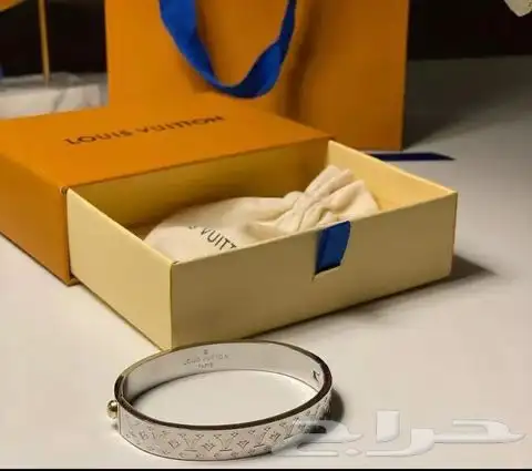 اساور رجاليه ابواك وميداليات انيقه وجميله 16